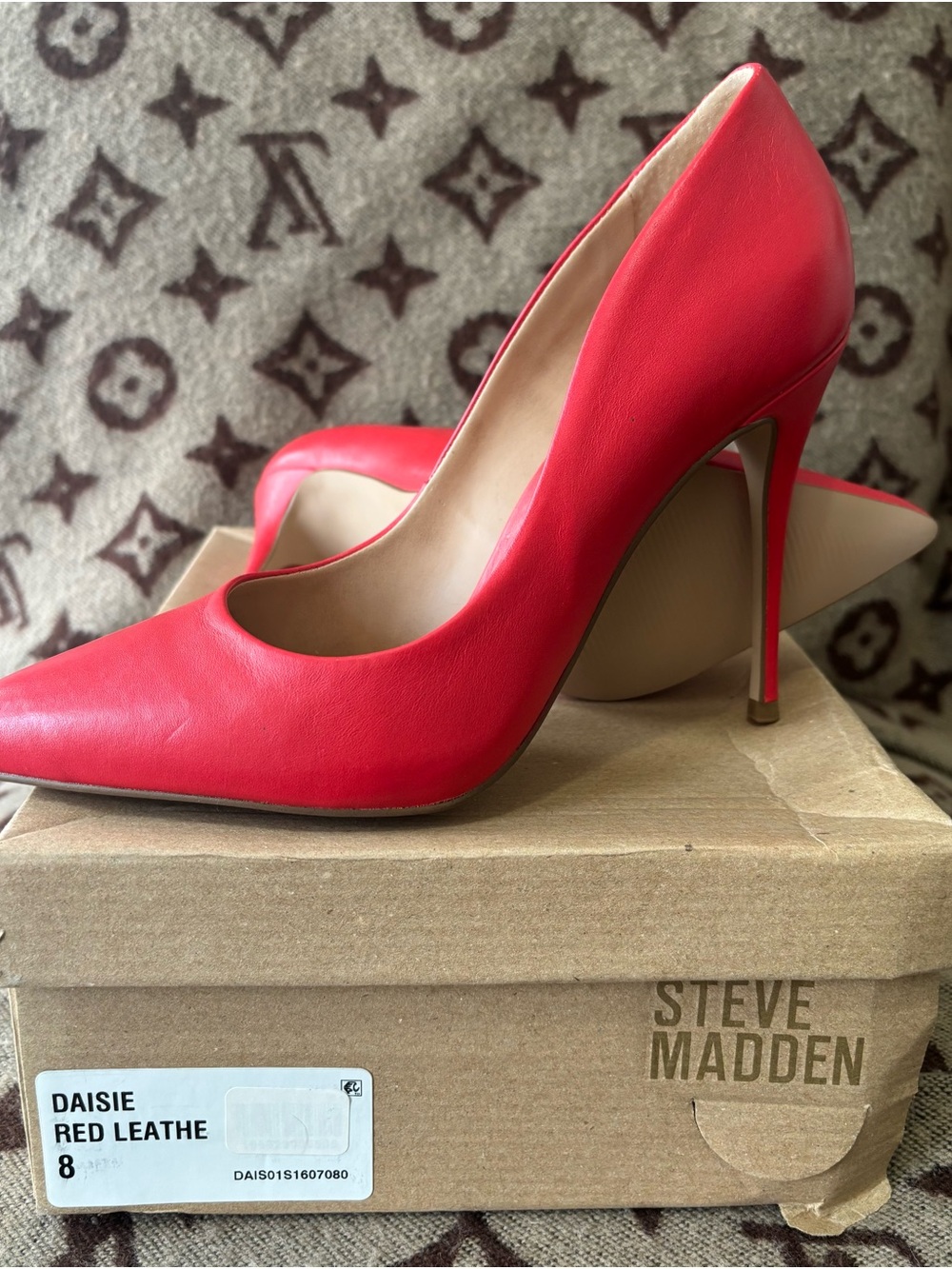 Steve Madden Red Leather Pointed-Toe Stiletto Pumps - size 8